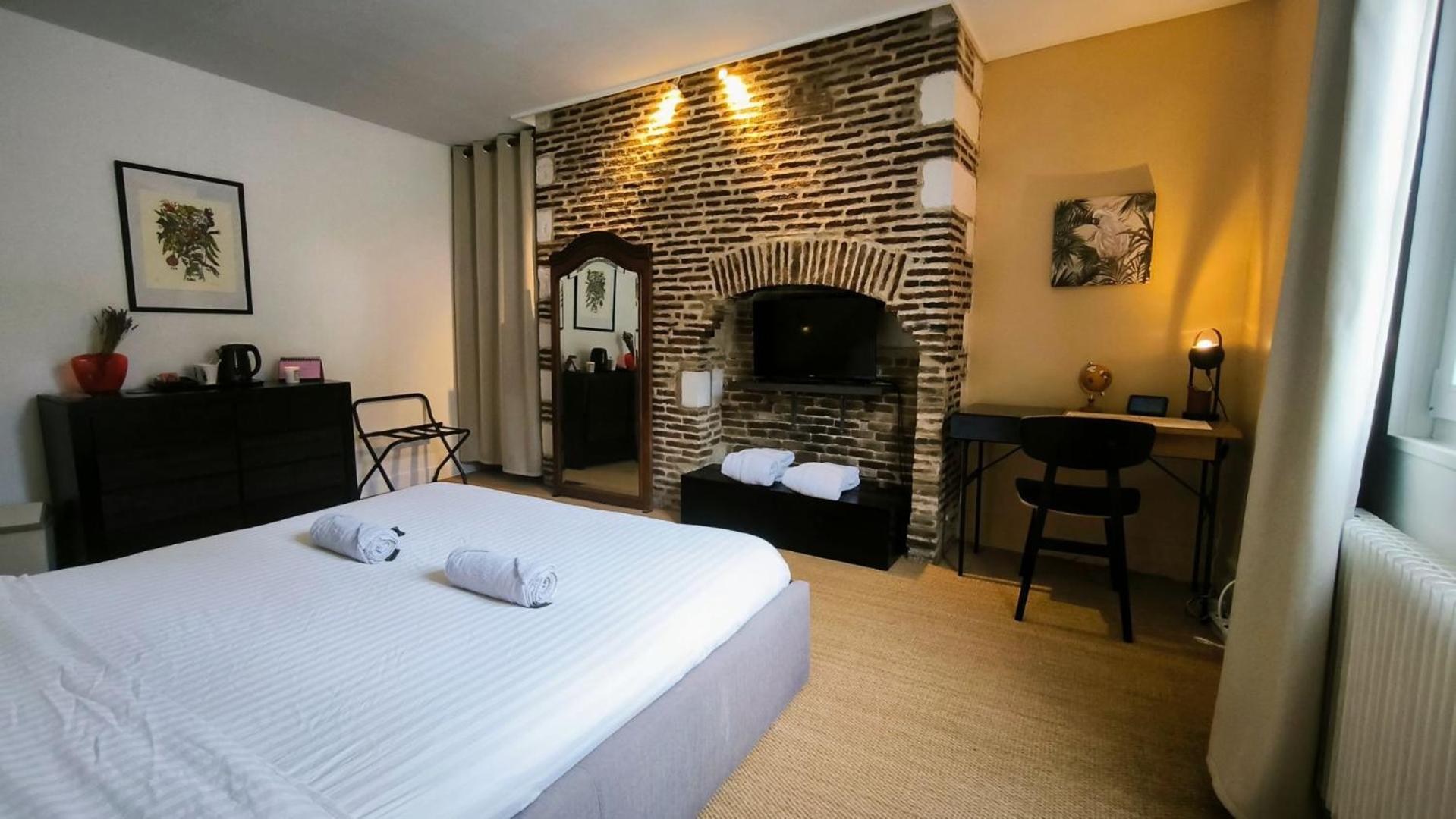 Chambre Privee Confort Charme Hypercentre Chez L'Habitant Troyes Exterior foto